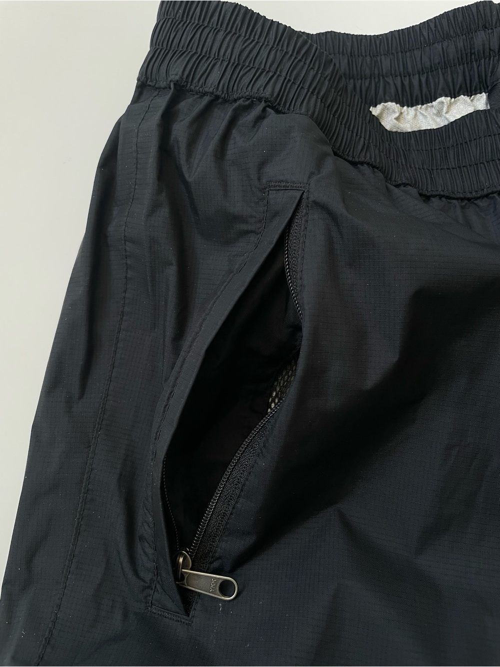 Marmot Women’s Rain Pant Hiking Camping Black Sports Outdoors Size Medium - Picture 6 of 16